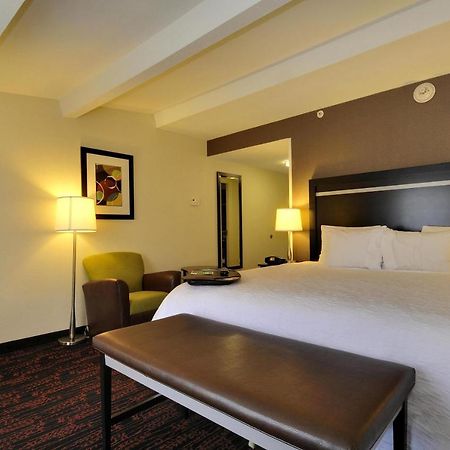 Hampton Inn Jericho - Westbury Eksteriør bilde