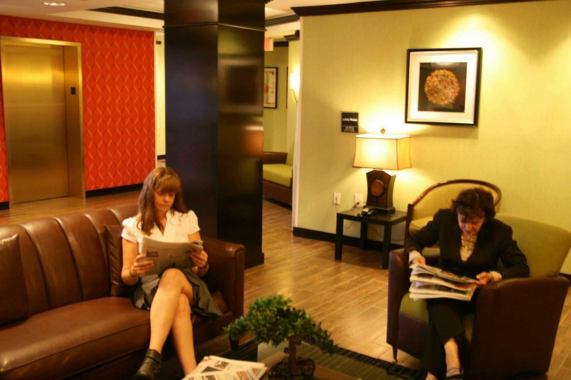Hampton Inn Jericho - Westbury Interiør bilde