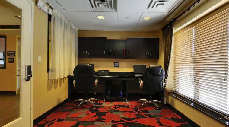 Hampton Inn Jericho - Westbury Eksteriør bilde